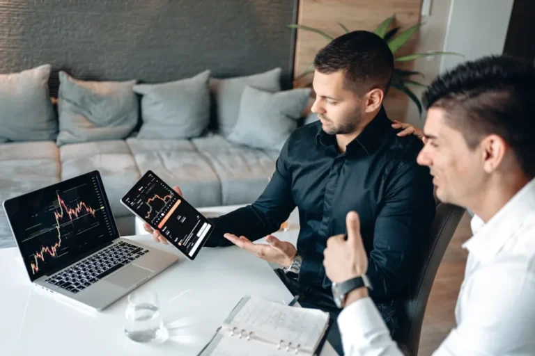 How to Turn Personal Stories Into Search-Friendly Blog Posts