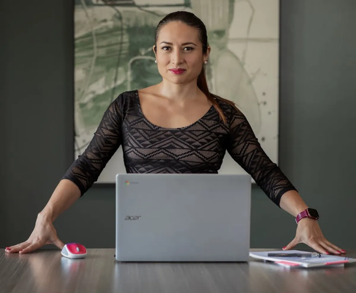 Nadine Caridi overview: trust factors, use cases, and reader expectations