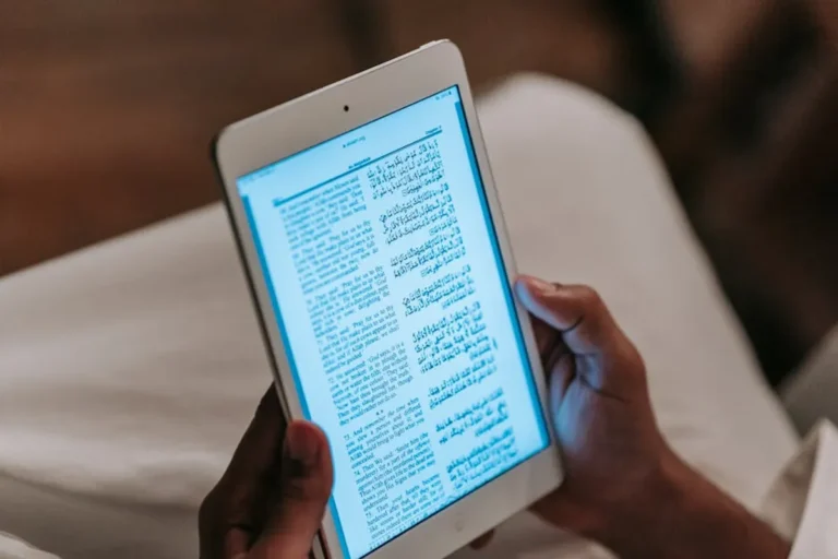 Reader intent around bolttimes: informational, commercial, or navigational?