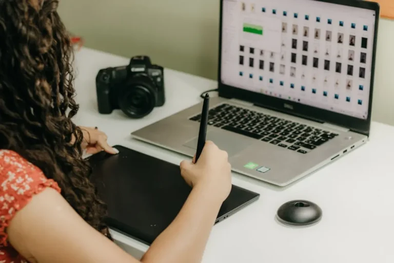 Selfcad Review: What It Is, Features, Safety, and Alternatives