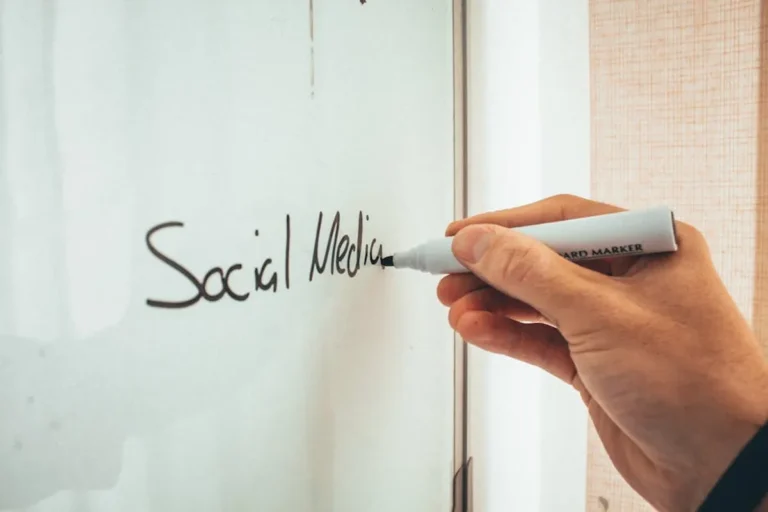 Social Media Tips for Visual Artists