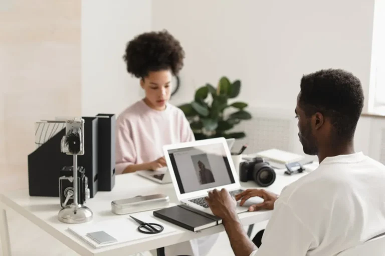 What creators and professionals should know before relying on techslassh.com